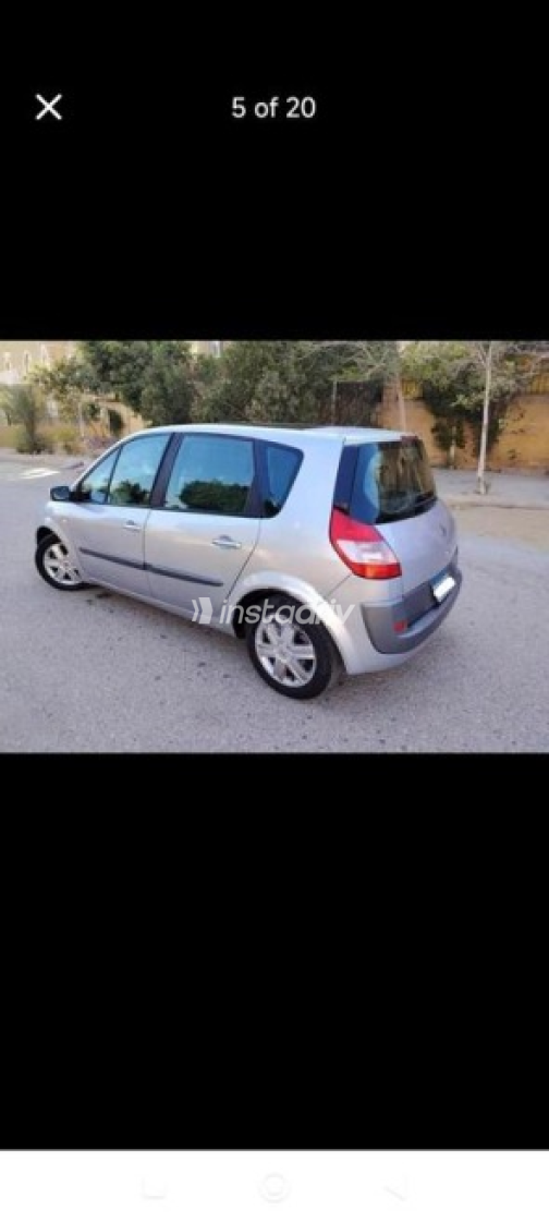 Renault Scenic 2006 Silver Automatic Used for Sale in Pyramids Gardens - 5