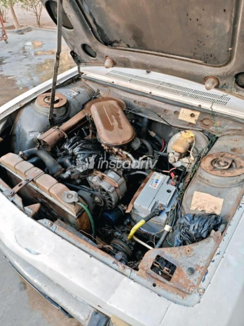 Peugeot 504 1977 White Automatic Used for Sale in Cairo - 5