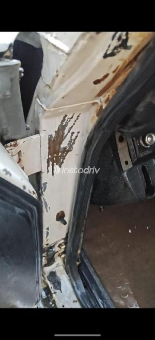 Peugeot 504 1977 White Automatic Used for Sale in Cairo - 8
