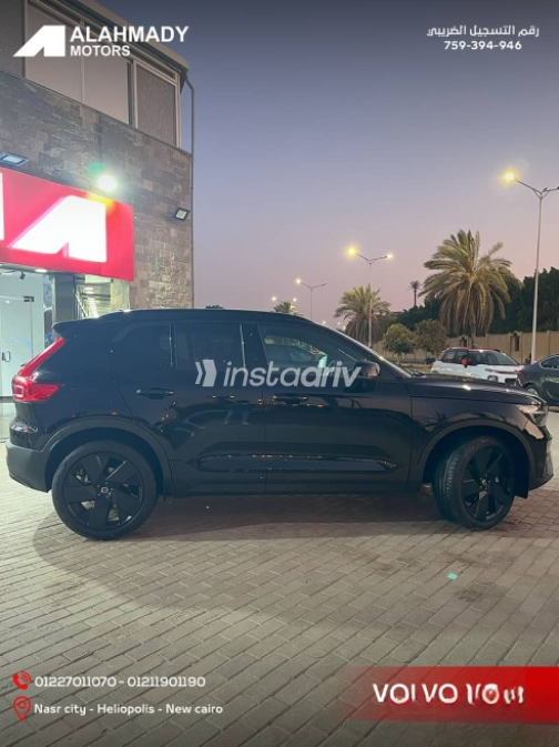 Volvo XC40 Recharge 2026 Dark Blue Automatic New for Sale in Cairo - 6