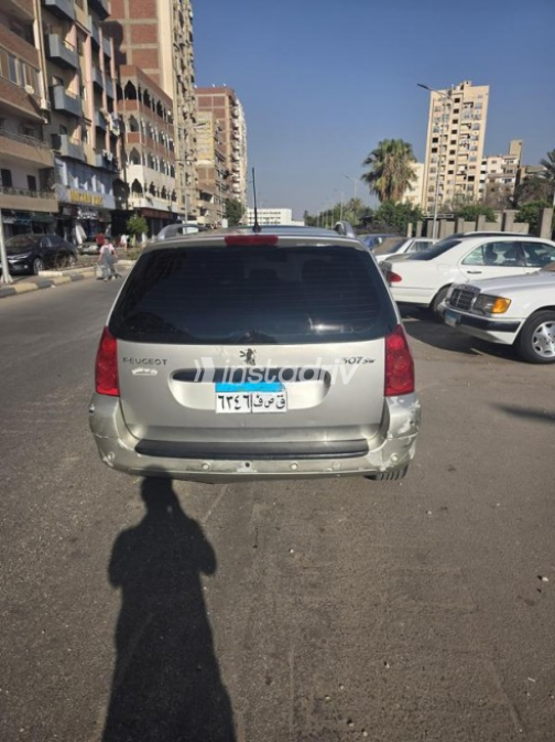 Peugeot 307 2007 Gold Automatic Used for Sale in Banha - 4