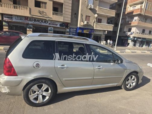 Peugeot 307 2007 Gold Automatic Used for Sale in Banha - 5