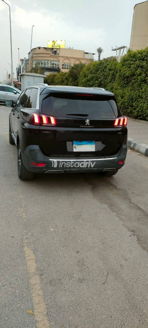 بيجو 5008 2020 أسود أوتوماتيك مستعملة للبيع في مصر الجديدة - 5