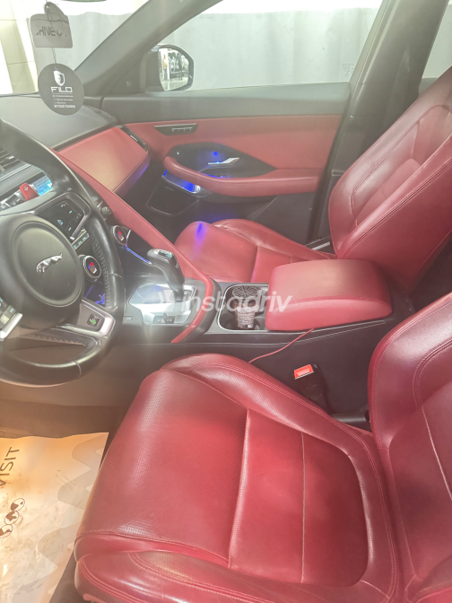 جاكوار E-pace 2020 أبيض أوتوماتيك مستعملة للبيع في القاهرة - 5