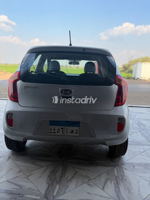 Kia Picanto 2015 Silver Automatic Used for Sale in Dakahlia - 1
