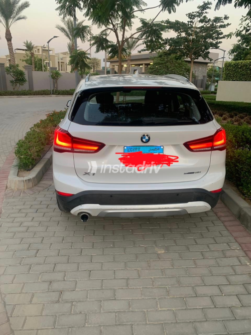 BMW X1 2021 White Automatic Used for Sale in Cairo - 9