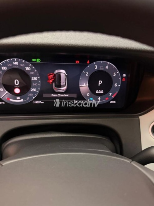 Land Rover Velar 2025 Black Automatic Used for Sale in Greater Cairo ( Cairo + Giza) - 8