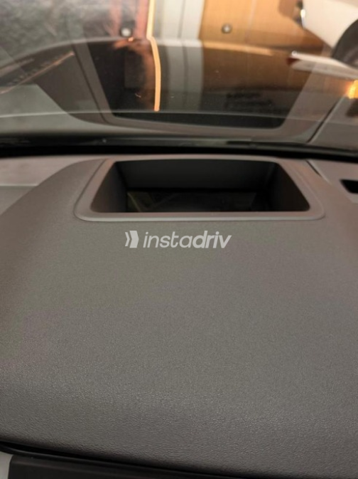 Land Rover Velar 2025 Black Automatic Used for Sale in Greater Cairo ( Cairo + Giza) - 10