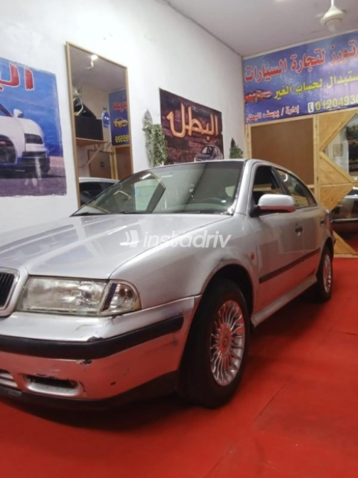 Skoda Octavia A4 1998 Silver Automatic Used for Sale in Cairo - 2