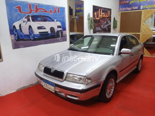 Skoda Octavia A4 1998 Silver Automatic Used for Sale in Cairo - 3