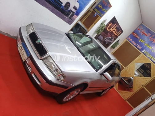 Skoda Octavia A4 1998 Silver Automatic Used for Sale in Cairo - 4
