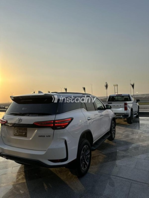 Toyota Fortuner 2025 White Automatic Used for Sale in Cairo - 8