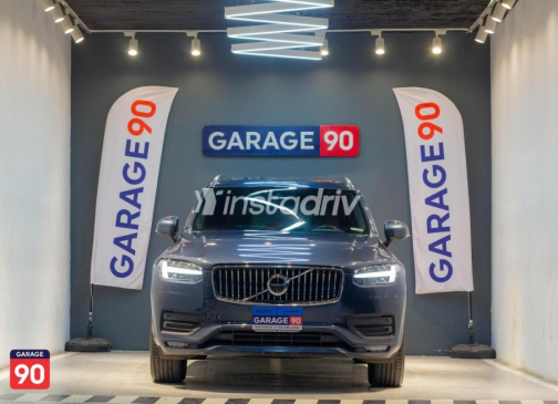 فولفو XC90 2021 أزرق غامق أوتوماتيك مستعملة للبيع في القاهرة - 1