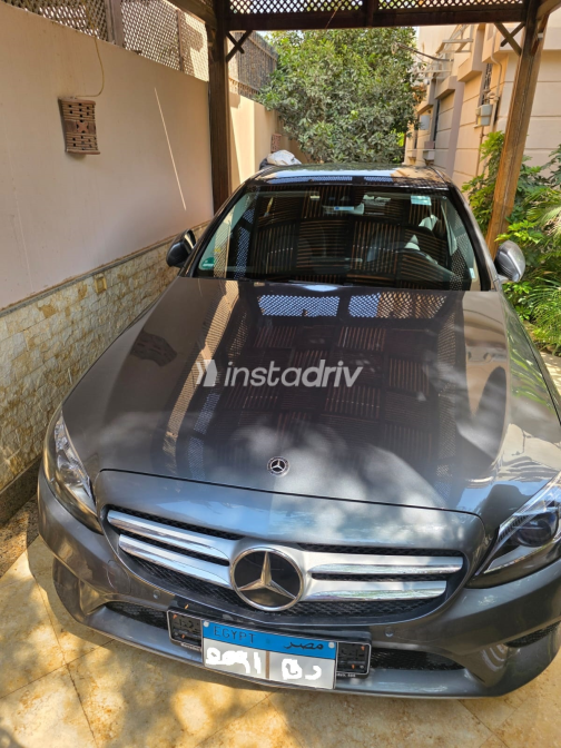 Mercedes C 200 2020 Dark Gray Automatic Used for Sale in Giza - 2