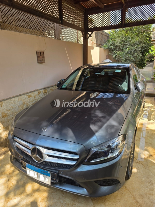 Mercedes C 200 2020 Dark Gray Automatic Used for Sale in Giza - 4