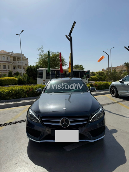 Mercedes C 180 2015 Gray Automatic Used for Sale in Qalyubia - 2