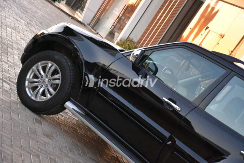 Mitsubishi Pajero 2020 Black Automatic Used for Sale in Giza - 2