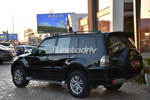 Mitsubishi Pajero 2020 Black Automatic Used for Sale in Giza - 10