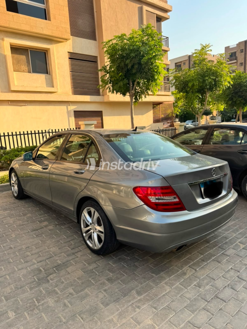 Mercedes C 180 2012 Gray Automatic Used for Sale in Cairo - 5