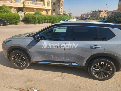 Nissan XTrail 2025 Gray Automatic Used for Sale in Giza - 2