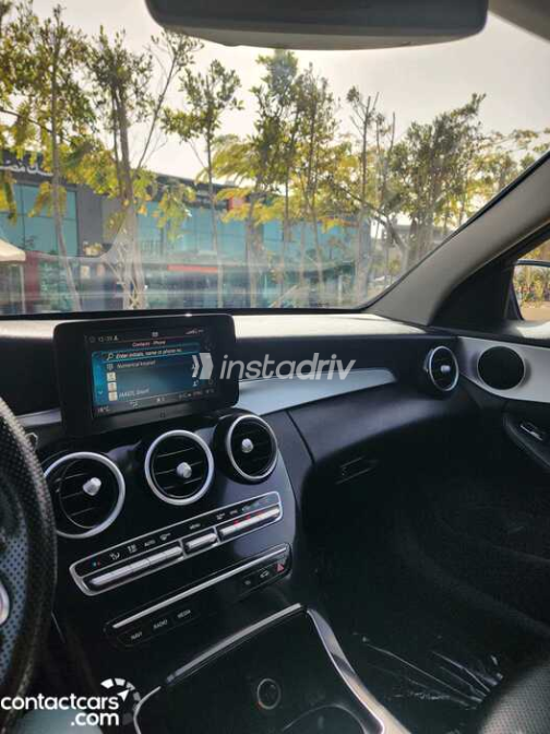 Mercedes C 180 2019 Blue Automatic Used for Sale in Giza - 7