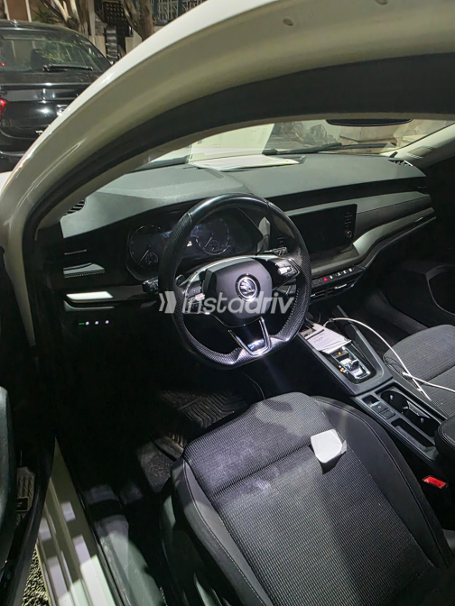Skoda Octavia A8 2021 White Automatic Used for Sale in Heliopolis - 5