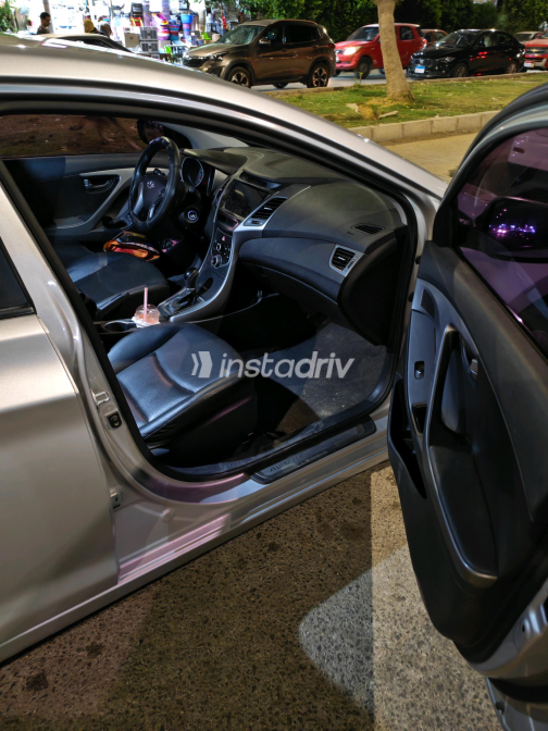 Hyundai Avante 2014 Silver Automatic Used for Sale in Cairo - 10