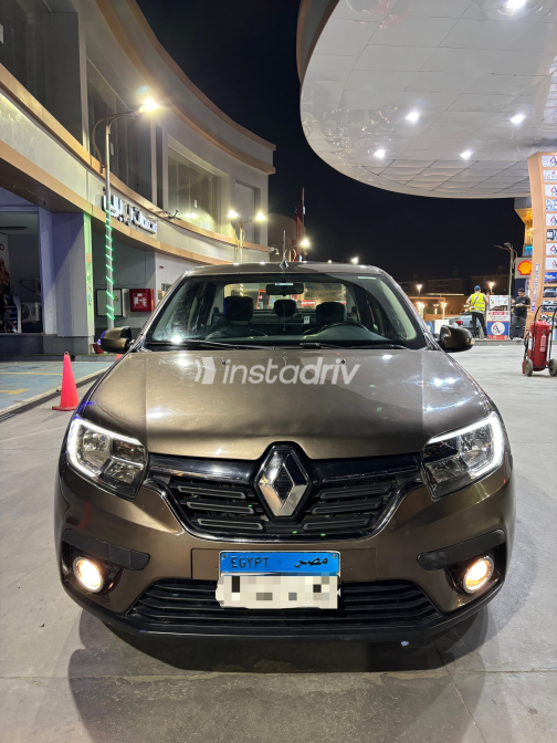 Renault Logan 2022 Brown Automatic Used for Sale in Nasr city - 9