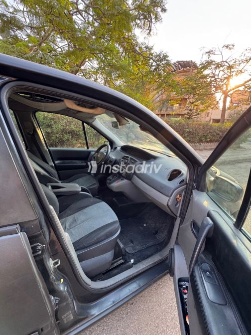 Renault Scenic 2006 White Automatic Used for Sale in Cairo - 6