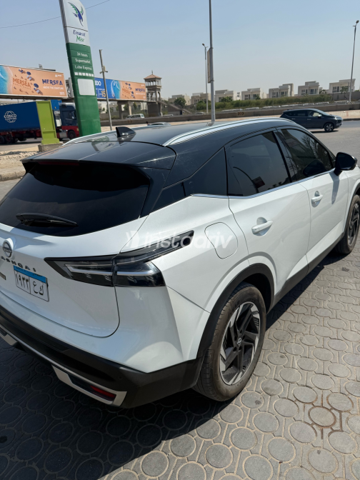 Nissan Qashqai 2025 White Automatic Used for Sale in Giza - 8