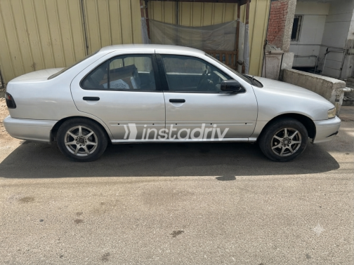 Nissan Sunny 2000 Gray Manual Used for Sale in Heliopolis - 4