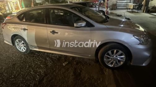 Nissan Sentra 2019 White Automatic Used for Sale in Greater Cairo ( Cairo + Giza) - 1