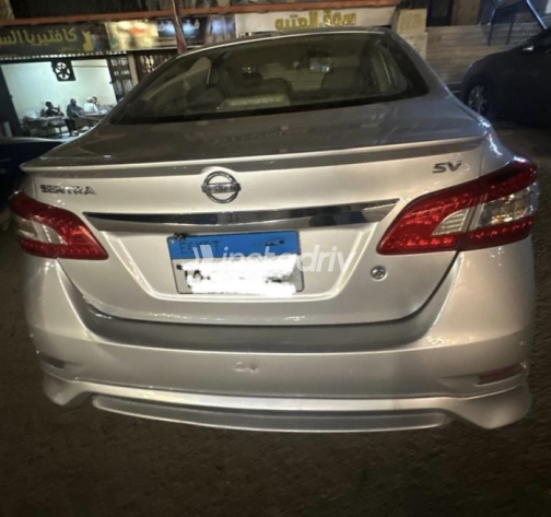 Nissan Sentra 2019 White Automatic Used for Sale in Greater Cairo ( Cairo + Giza) - 4