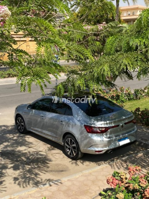 Renault Megane 2020 Silver Automatic Used for Sale in Nasr city - 4
