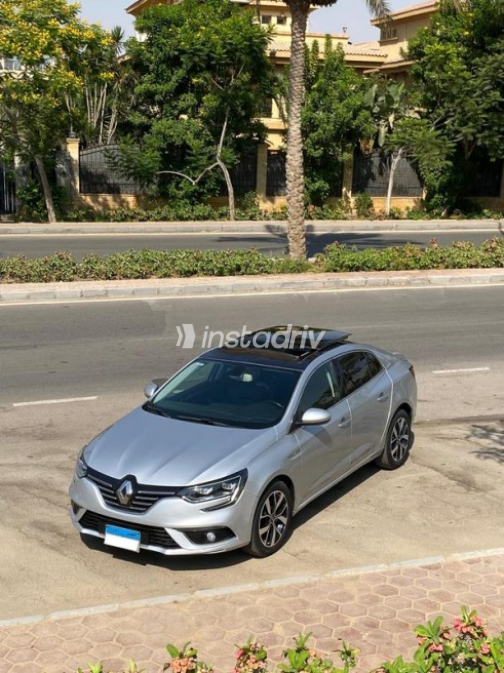 Renault Megane 2020 Silver Automatic Used for Sale in Nasr city - 5