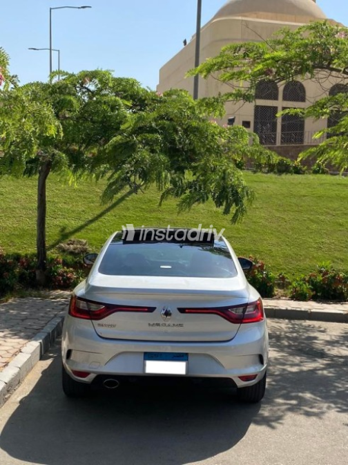 Renault Megane 2020 Silver Automatic Used for Sale in Nasr city - 6