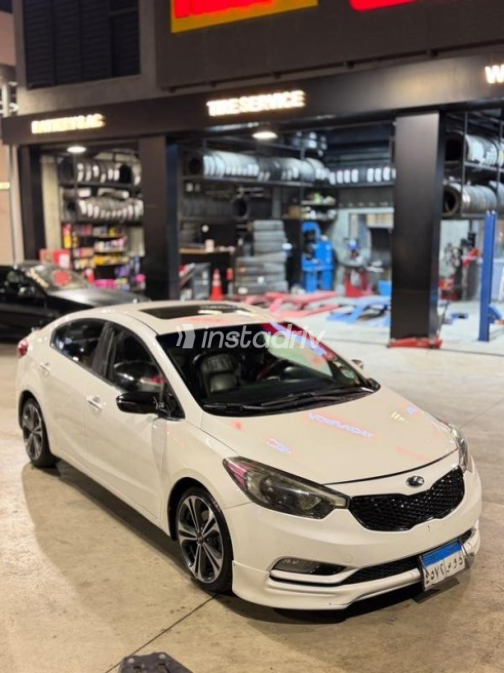 Kia K3 2014 White Automatic Used for Sale in Nasr city - 3