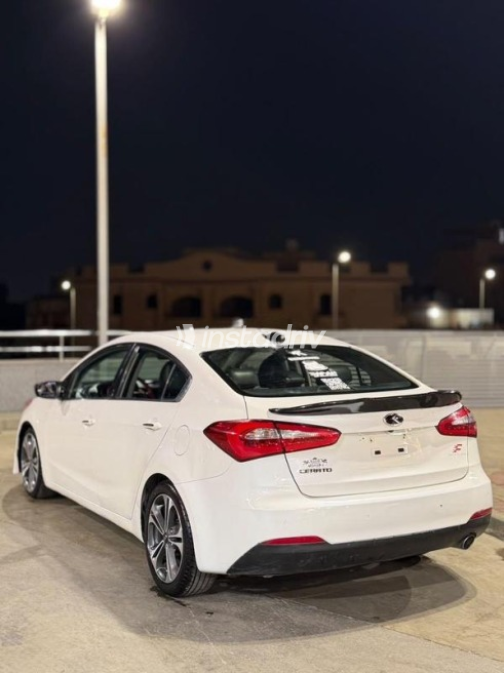 Kia K3 2014 White Automatic Used for Sale in Nasr city - 5