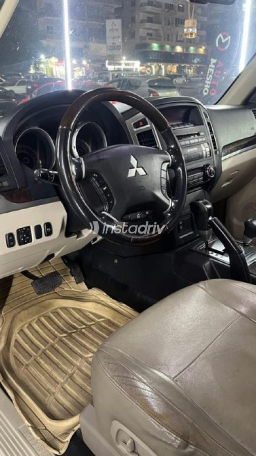 Mitsubishi Pajero 2015 Gray Automatic Used for Sale in Nasr city - 5