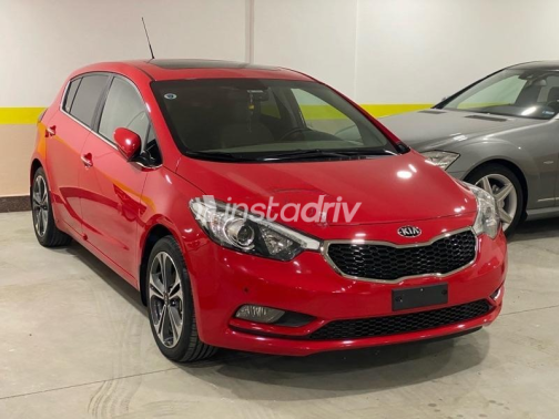 Kia Cerato 2015 Red Automatic Used for Sale in Mansoura - 2