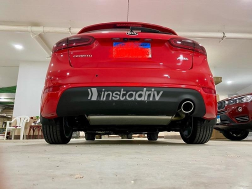 Kia Cerato 2015 Red Automatic Used for Sale in Mansoura - 9