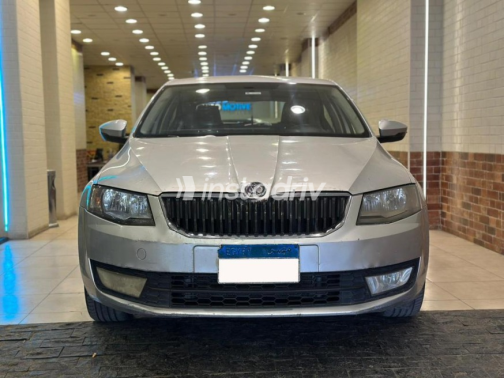 Skoda Octavia 2016 Silver Automatic Used for Sale in El Haram - 1
