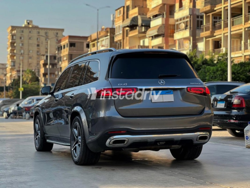 مرسيدس GLS 2023 رمادي أوتوماتيك مستعملة للبيع في القاهرة - 3