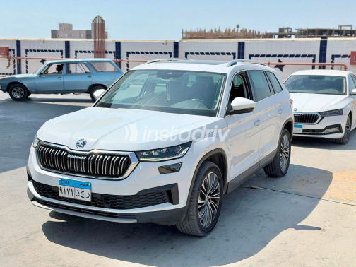 Skoda Kodiaq 2023 White Automatic Used for Sale in Nasr city - 3