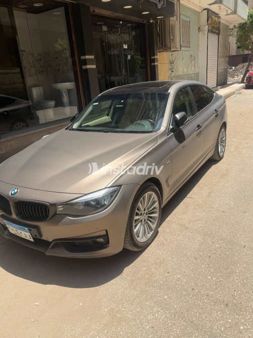 بي ام دبليو 320 2015 برونزي أوتوماتيك مستعملة للبيع في القاهرة الكبرى ( القاهرة - الجيزة) - 9