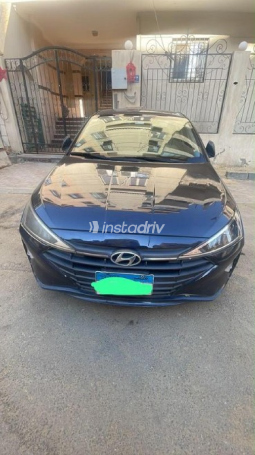 Hyundai Elantra AD 2020 White Automatic Used for Sale in Greater Cairo ( Cairo + Giza) - 5
