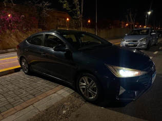 Hyundai Elantra AD 2020 White Automatic Used for Sale in Greater Cairo ( Cairo + Giza)