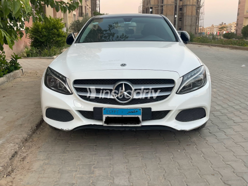 Mercedes C 180 2018 White Automatic Used for Sale in Cairo - 4