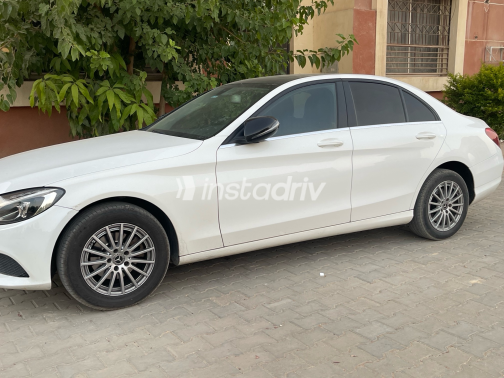 Mercedes C 180 2018 White Automatic Used for Sale in Cairo - 9