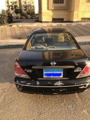 نيسان صنى 2015 أسود أوتوماتيك مستعملة للبيع في القاهرة الكبرى ( القاهرة - الجيزة)